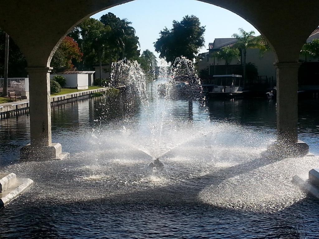 Vista Inn Lake Tarpon Palm Harbor Buitenkant foto