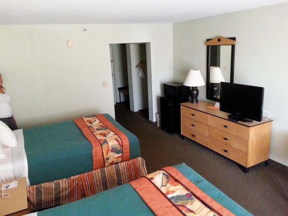 Vista Inn Lake Tarpon Palm Harbor Buitenkant foto