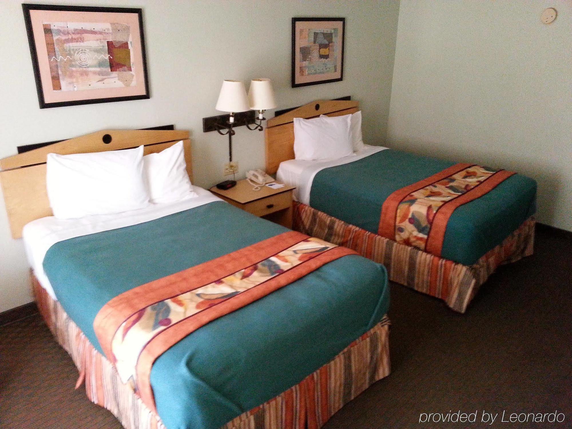 Vista Inn Lake Tarpon Palm Harbor Buitenkant foto