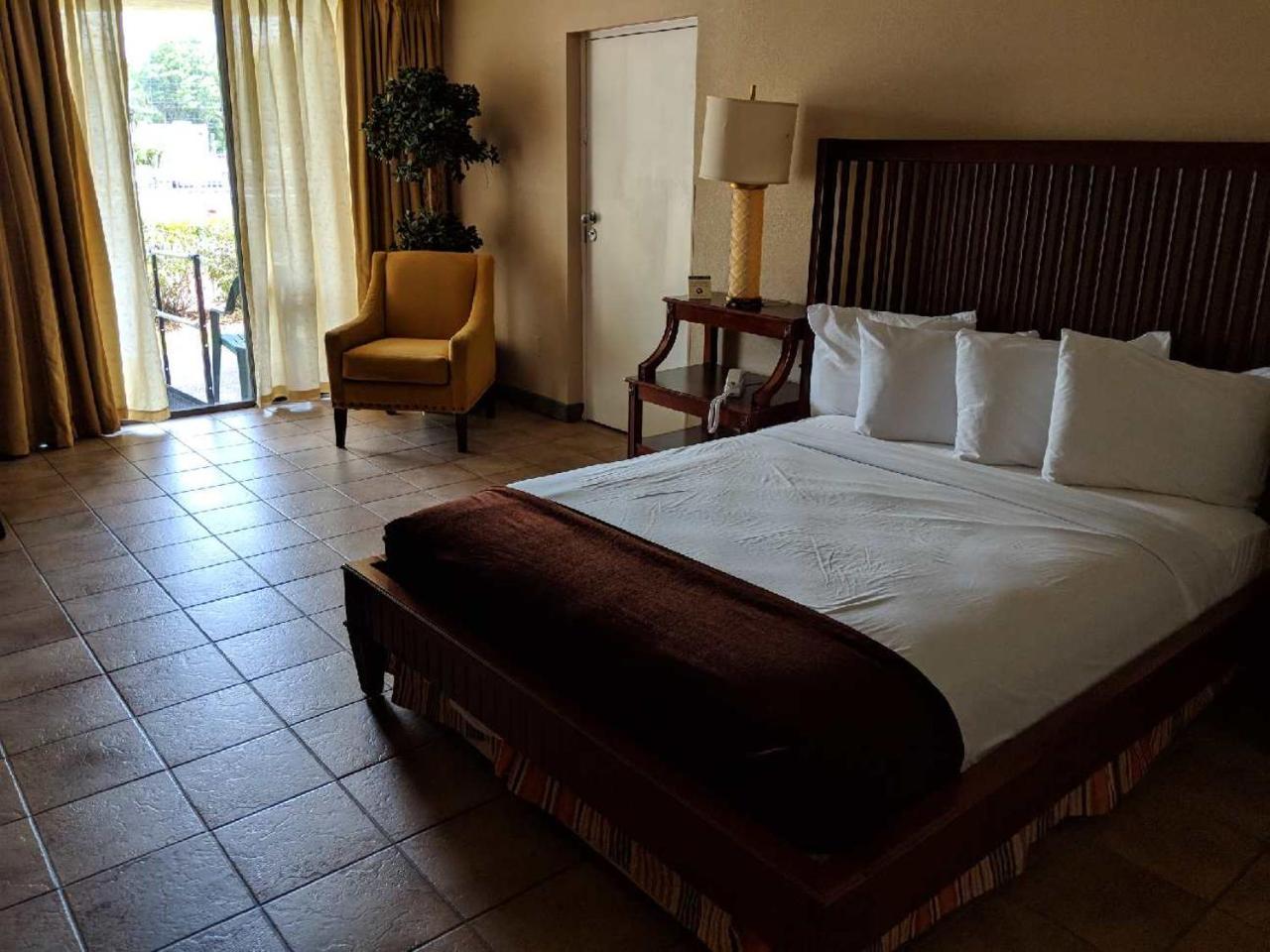Vista Inn Lake Tarpon Palm Harbor Buitenkant foto