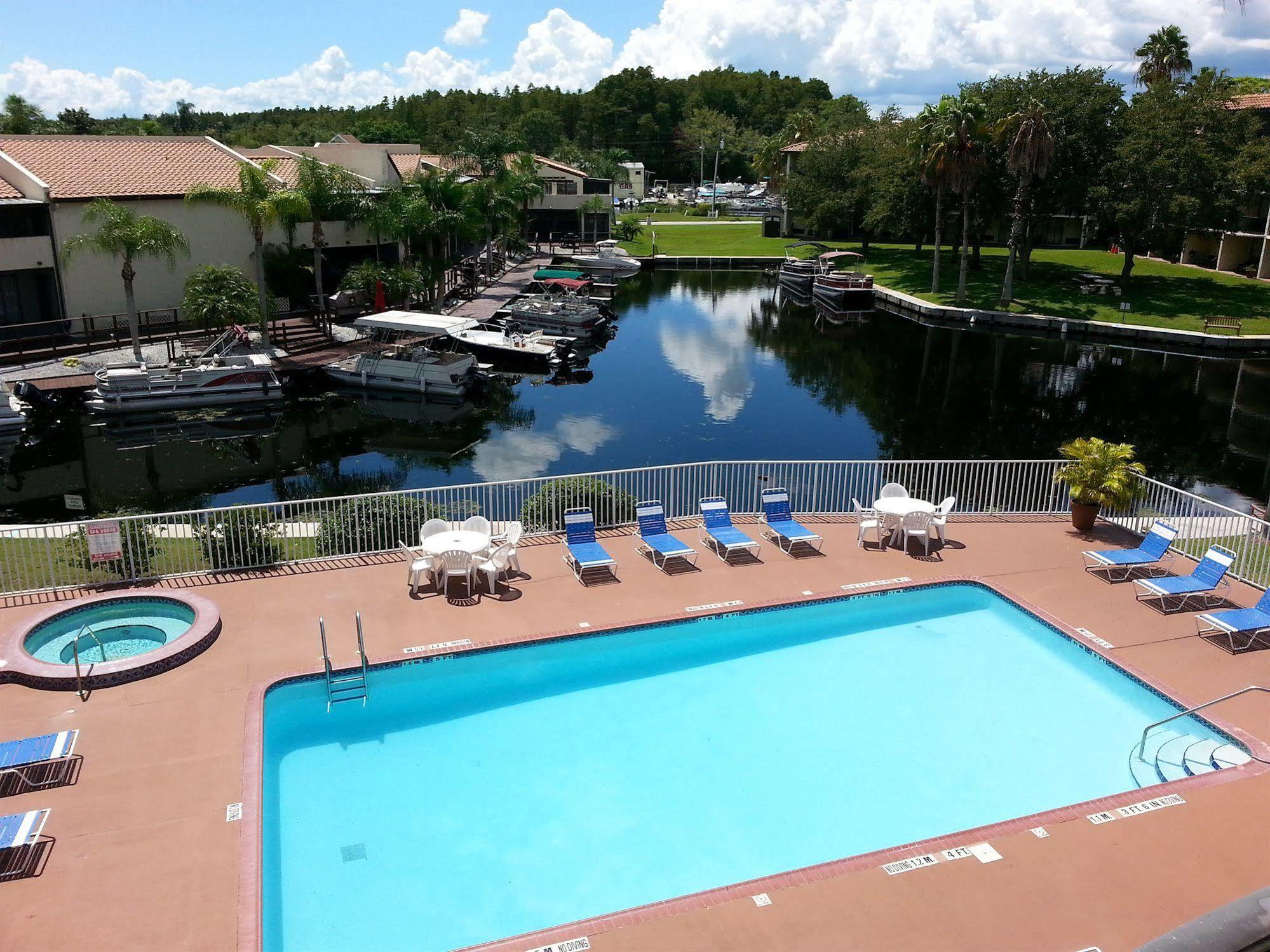 Vista Inn Lake Tarpon Palm Harbor Buitenkant foto