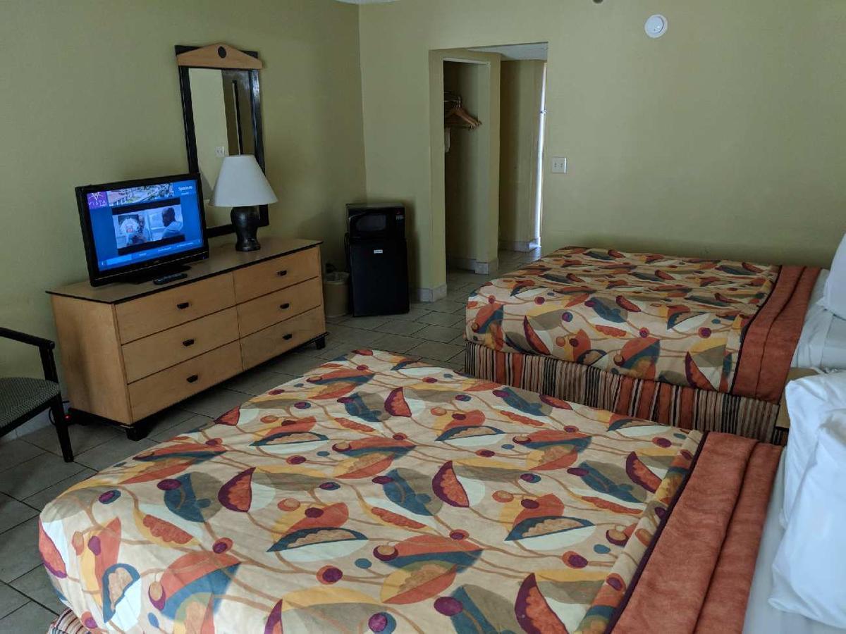 Vista Inn Lake Tarpon Palm Harbor Buitenkant foto